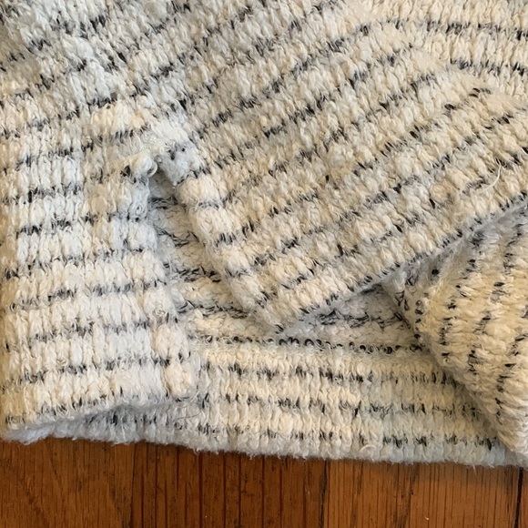 Lou & Grey for Loft cream/black cotton knit sweater. Size XS. Too small - Picture 4 of 8